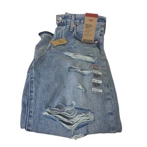 Levi’s Ribcage Straight Ankle Distressed Jean Size 29x27